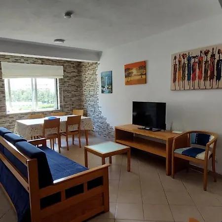 Castelos Da Rocha Apartahotel