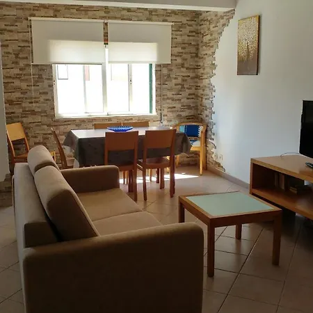 מלון דירות Castelos Da Rocha 3*