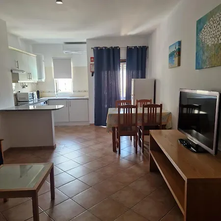 Apartmanhotel Castelos Da Rocha 4*