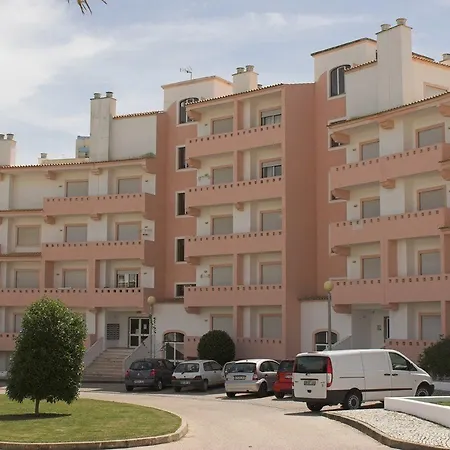 Hotel apartamentowy Castelos Da Rocha