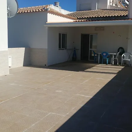 Castelos Da Rocha מלון דירות