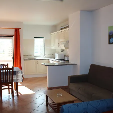 Castelos Da Rocha מלון דירות 3*