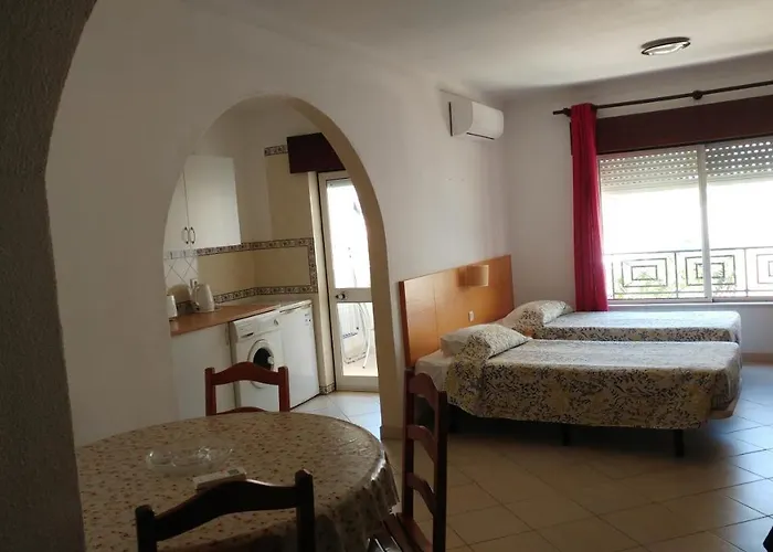 Castelos Da Rocha Апарт-отель Портиман