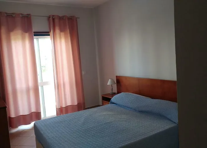 Апарт-отель Castelos Da Rocha